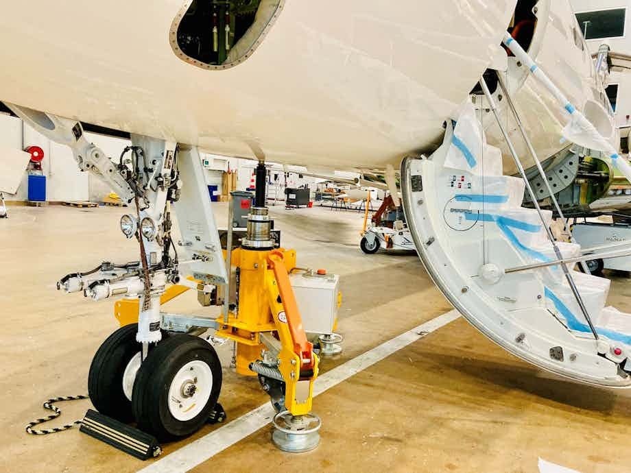 Nomad Technics performs its first 120-month inspection on a Bombardier Global 5000